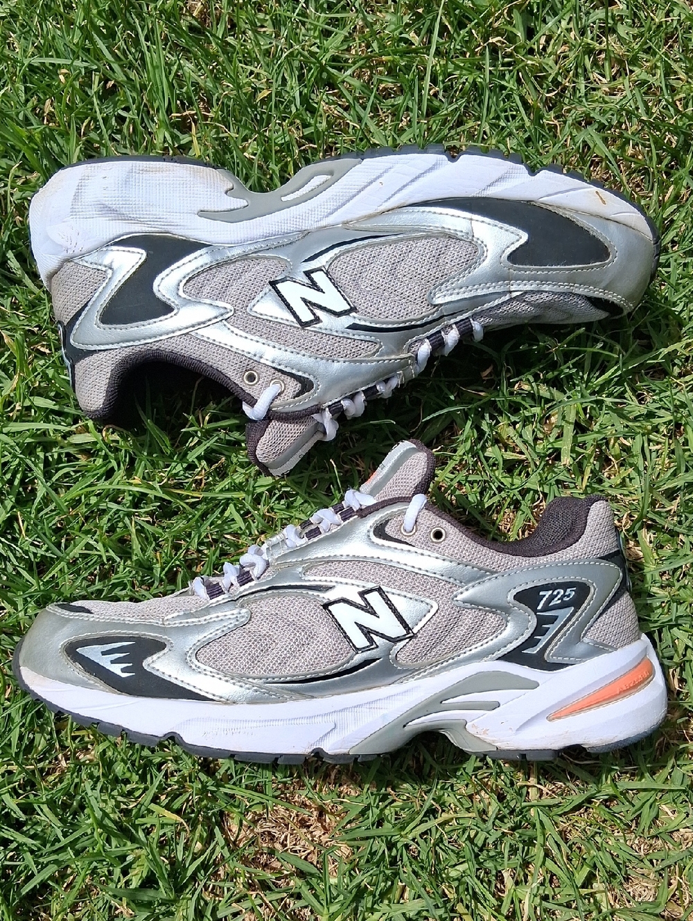 New Balance Silver and Gray 725 Running Sneakers